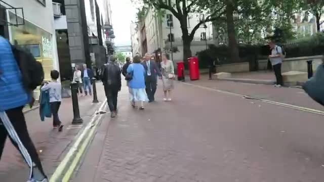 Walking along Villiers Street between Embankment and the Strand.