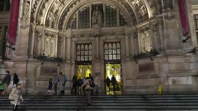 Entrance to the Victoria and Albert Museum at night