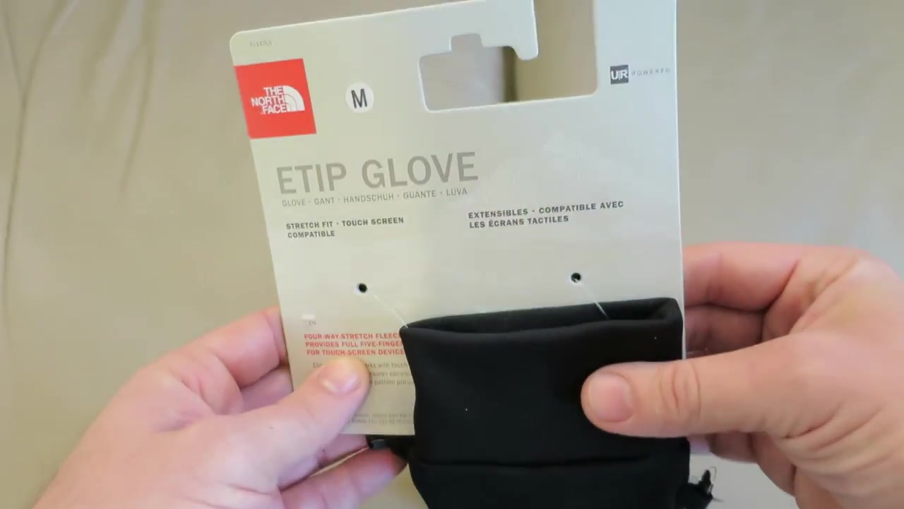 Packaging for the 2015 North Face Etip touchscreen gloves