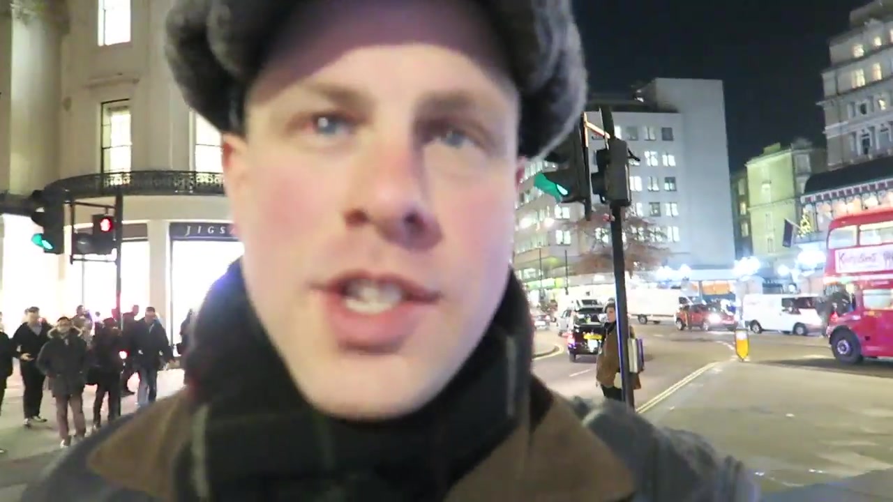 Roberts London arriving near Trafalgar Square for the Christmas tree lighting ceremony in 2016