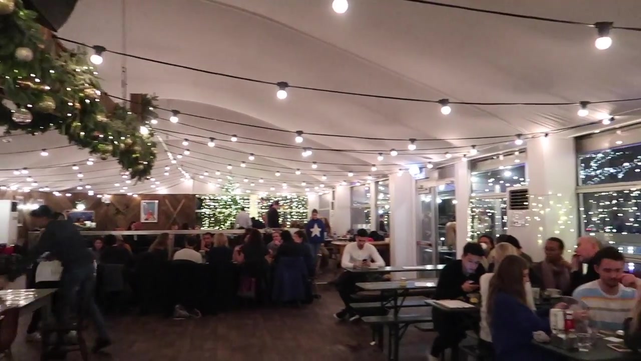 The café-bar beside the Natural History Museum’s seasonal rink.
