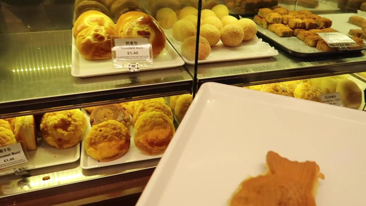 Chinese bakery pastries and dessert in London Chinatown