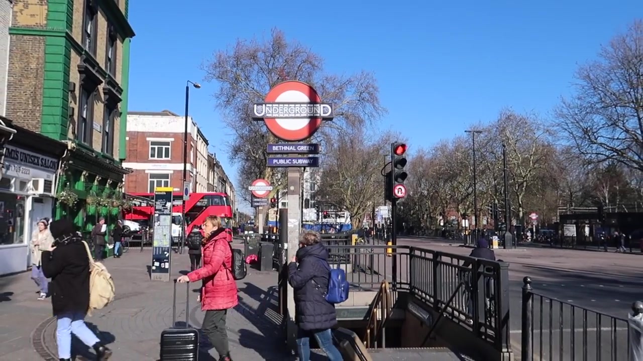 The walk begins at Bethnal Green Underground station.