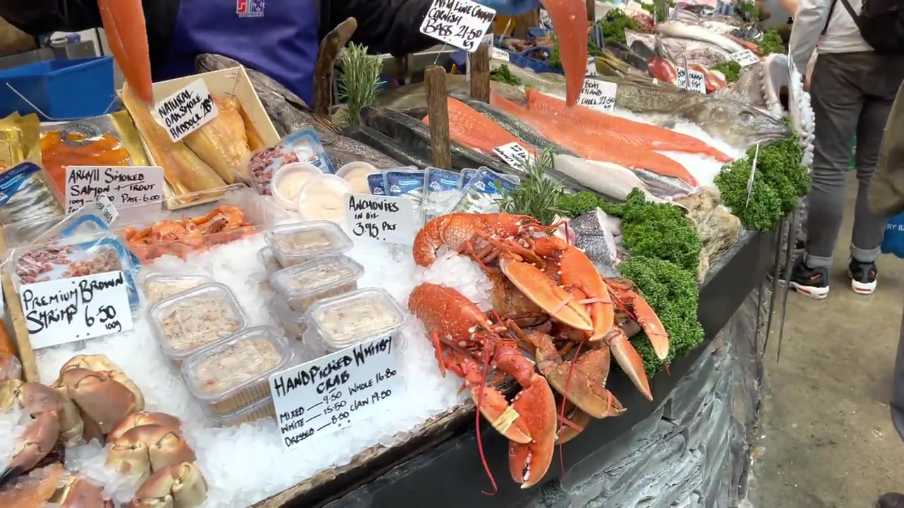 Fresh fish and shellfish displayed at a Borough Market stall