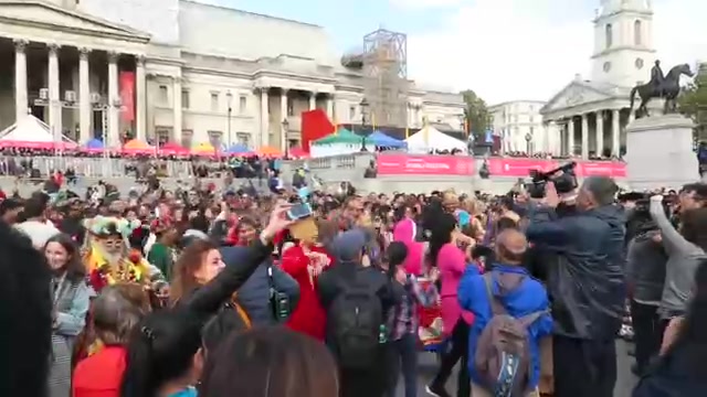 Diwali crowd with the National Gallery and St Martin-in-the-Fields behind