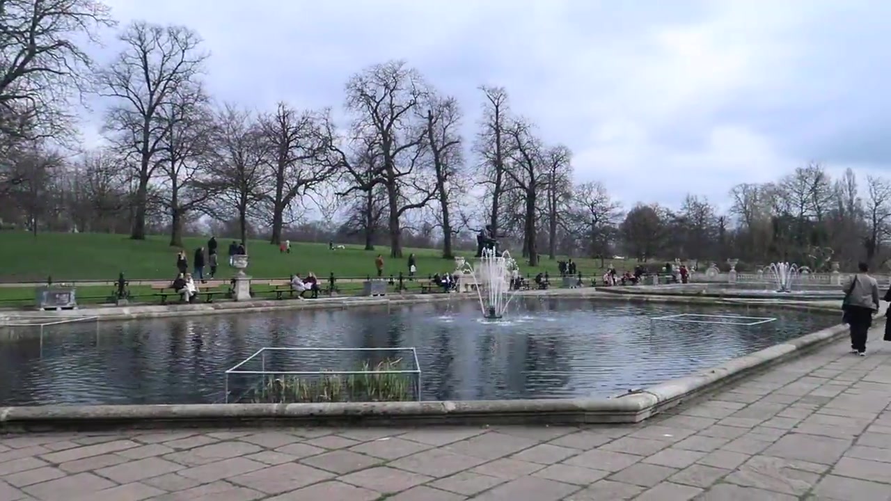 Fountains and formal pools in the Italian Gardens.