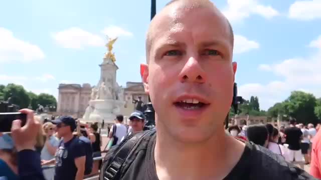 Barry Roberts in front of Buckingham Palace at the end of the visit