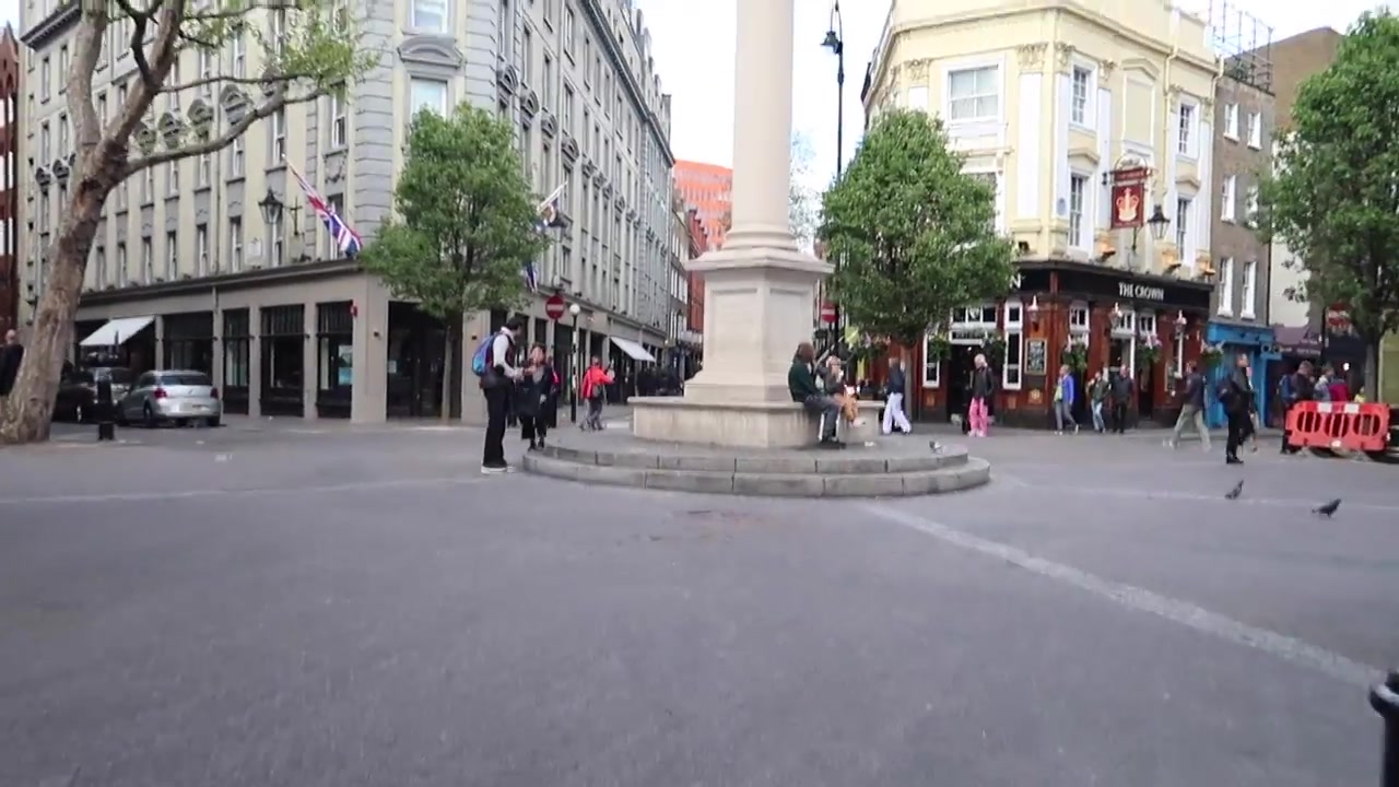 Seven Dials monument at the centre of the Covent Garden junction
