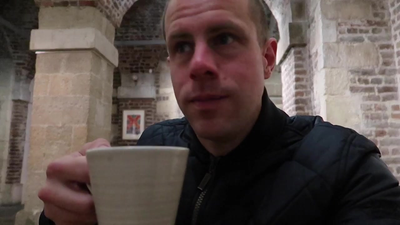 Warming up with coffee in a quieter room beneath St Martin-in-the-Fields.