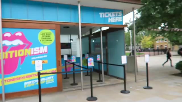 Exhibitionism ticket office outside the Saatchi Gallery in 2016