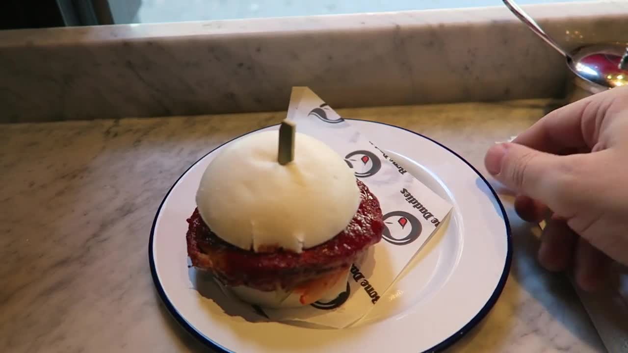 Char siu pork bun at Shackfuyu Soho in 2016