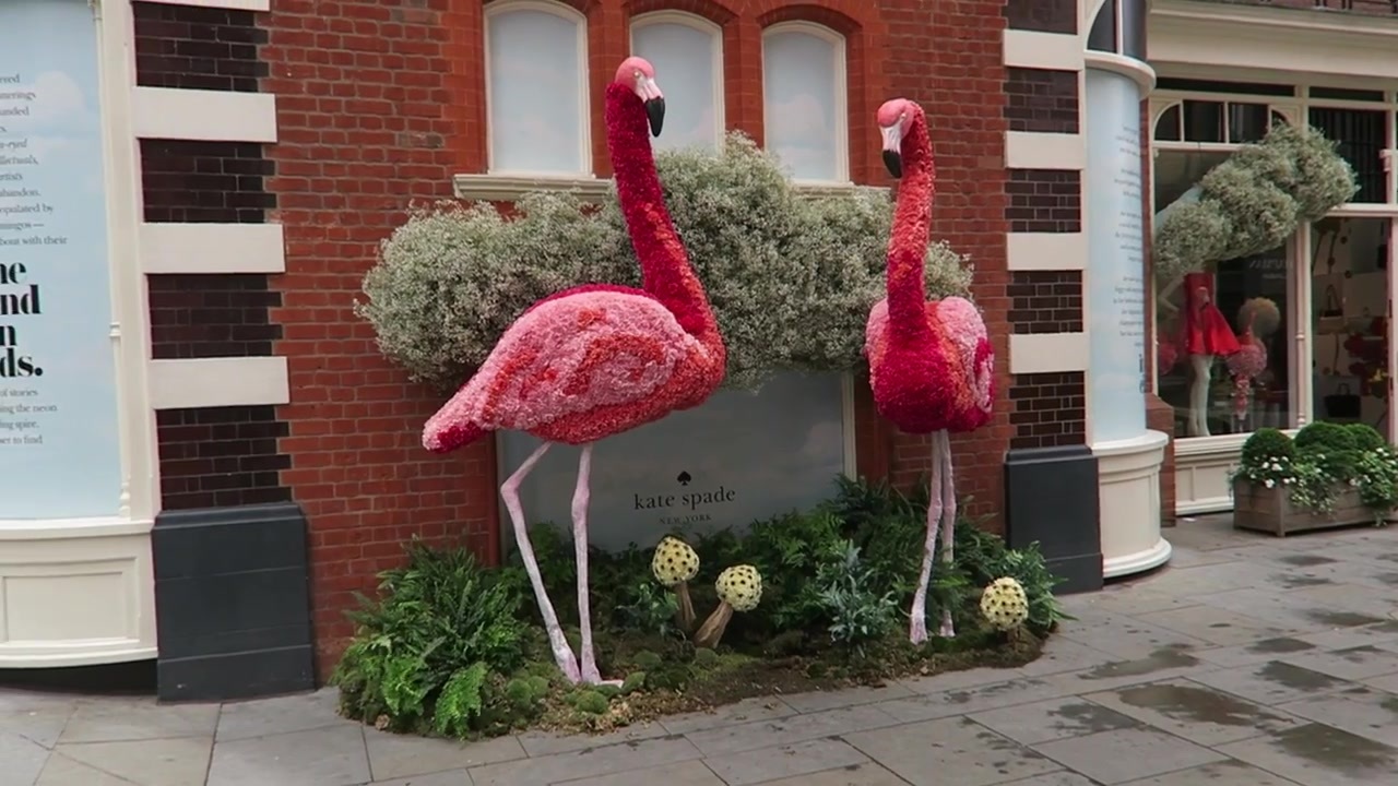 Pink flamingos in Kate Spade New York’s Chelsea in Bloom display in 2015.