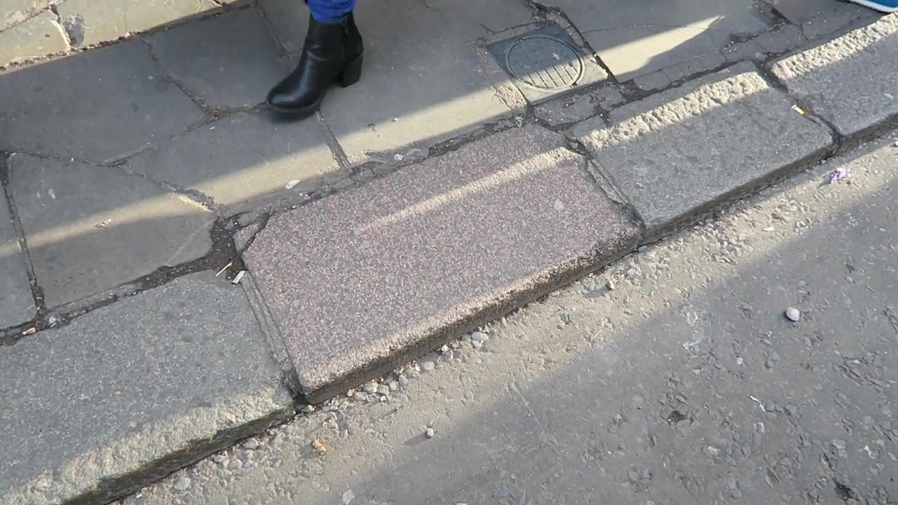 Granite kerbstone marking the historic Broad Street pump site in 2016