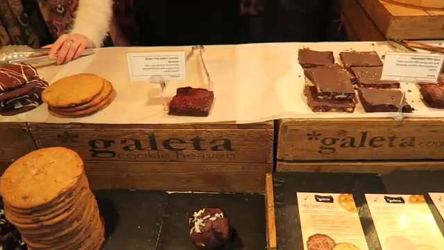 Cakes and chocolate bakes displayed at the Galeta stall.